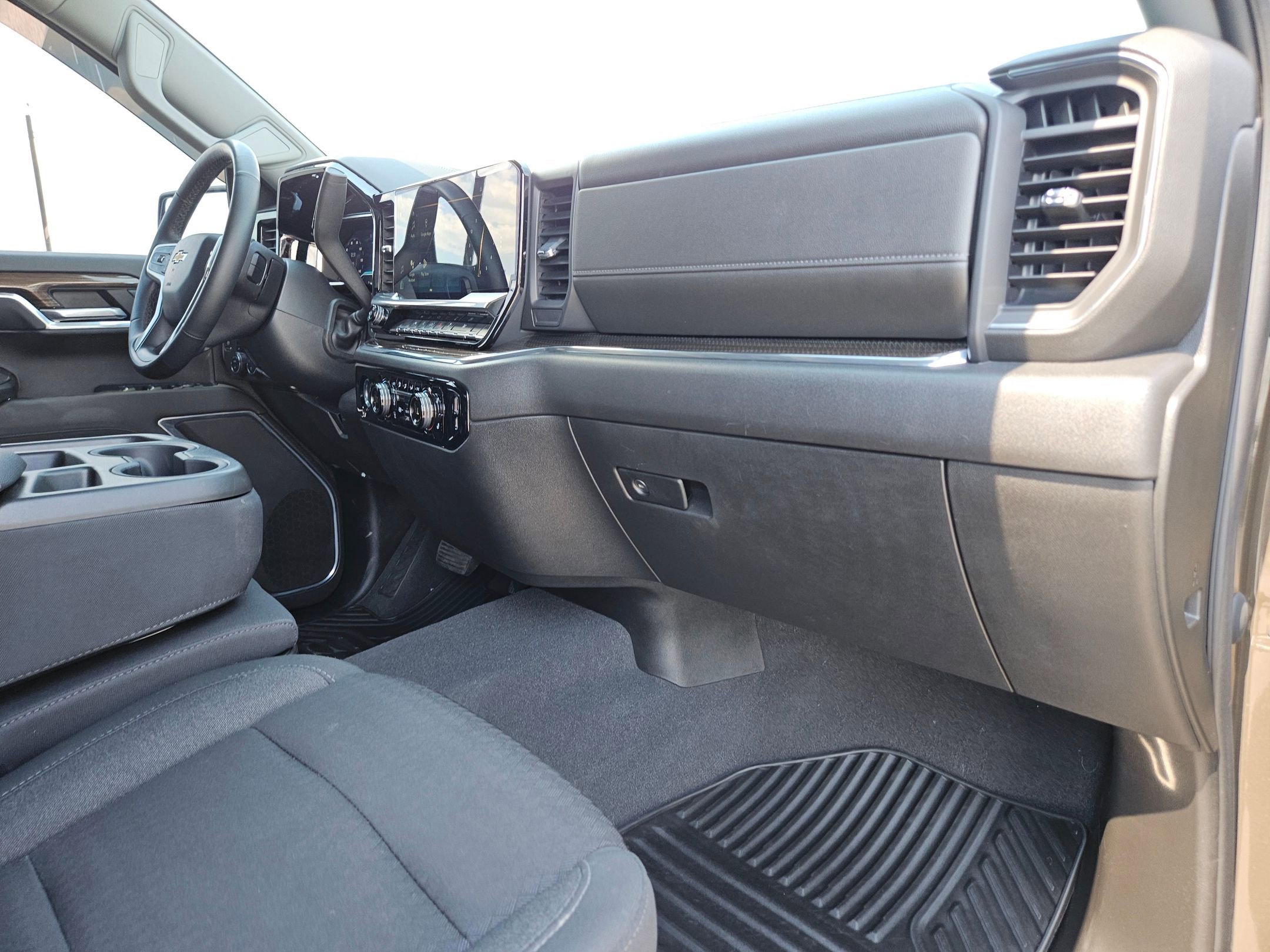 2023 Chevrolet Silverado 1500 LT photo 27