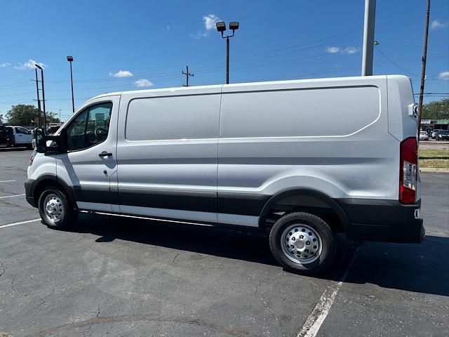 2025 Ford Transit photo 13