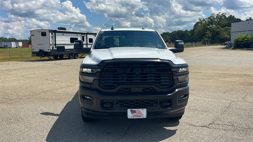 2025 Ram 2500 Tradesman photo 2