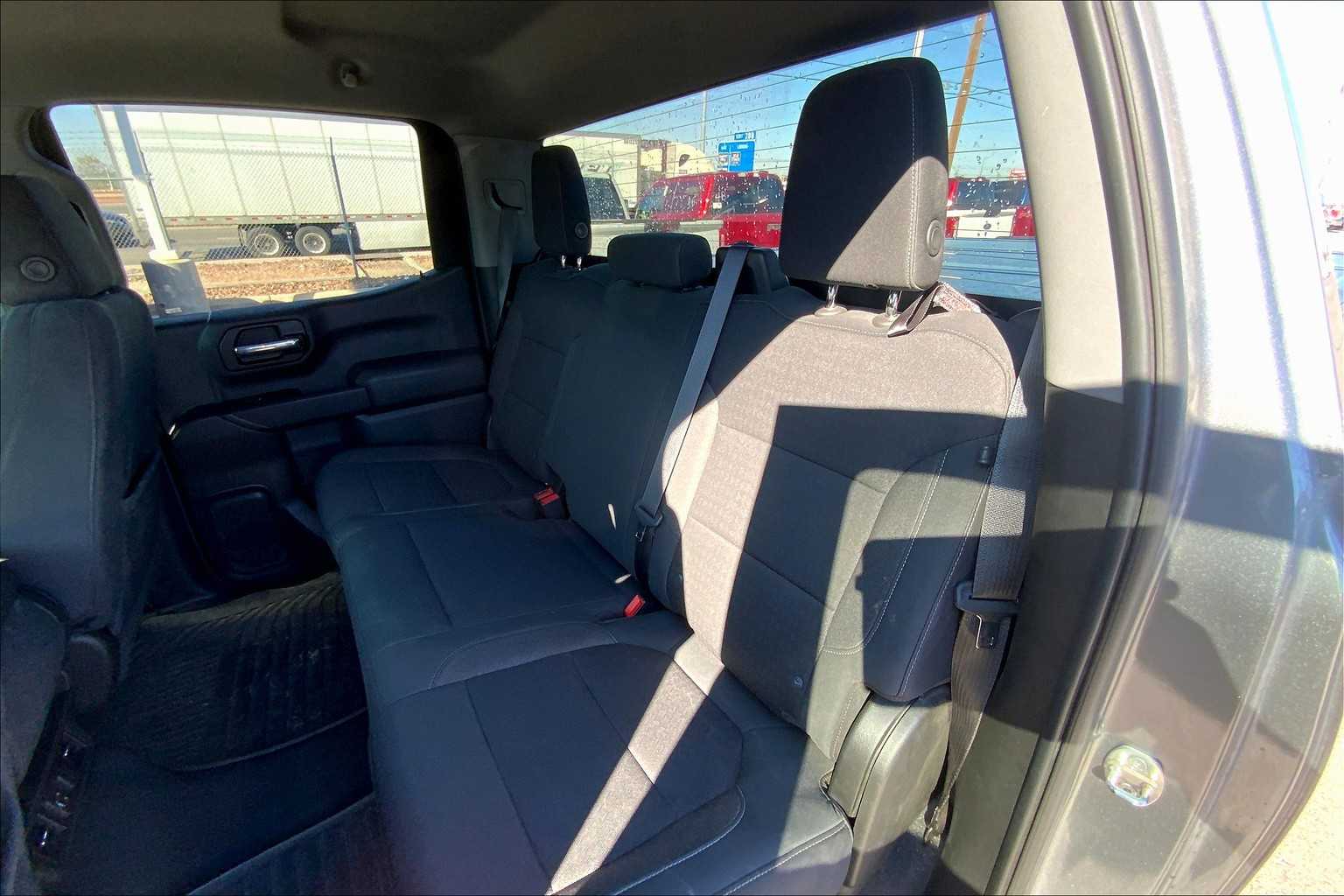 2021 Chevrolet Silverado 1500 LT photo 19