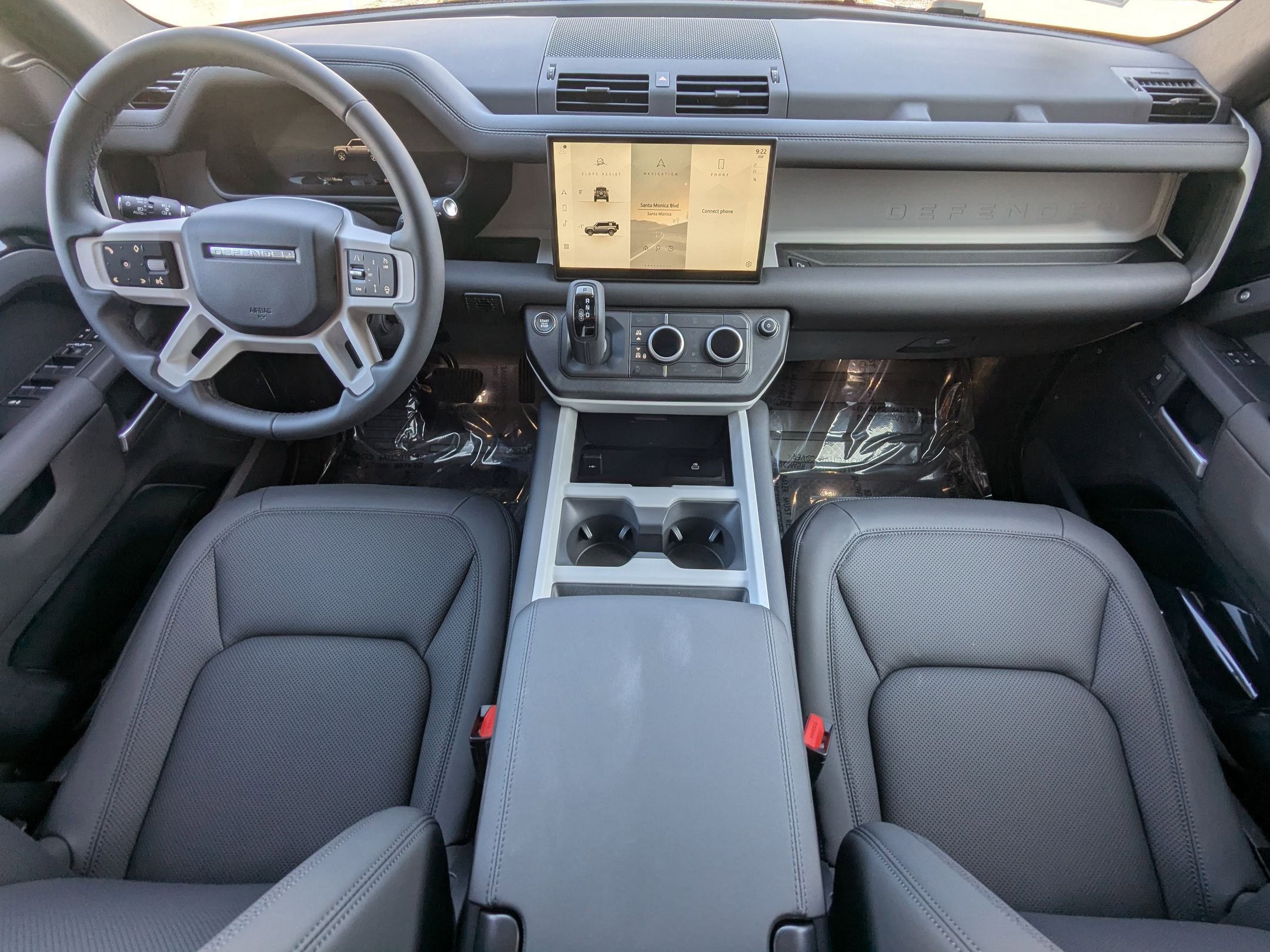 2025 Land Rover Defender 110 S photo 6