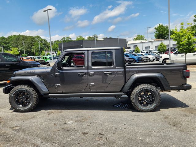 2025 Jeep Gladiator Willys photo 3
