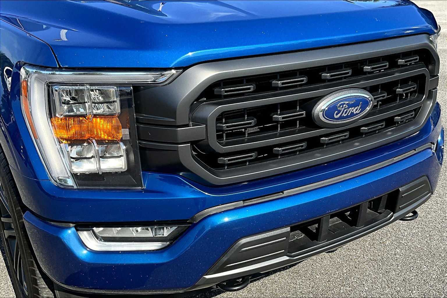 2023 Ford F-150 XLT photo 27