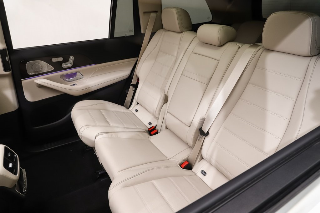 2026 Mercedes Benz GLS 580 4MATIC photo 11
