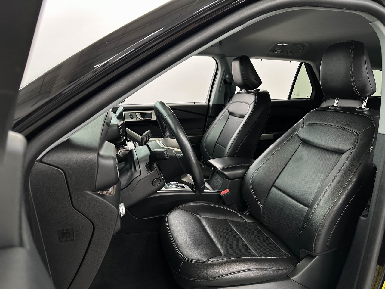 2022 Ford Explorer Limited photo 12