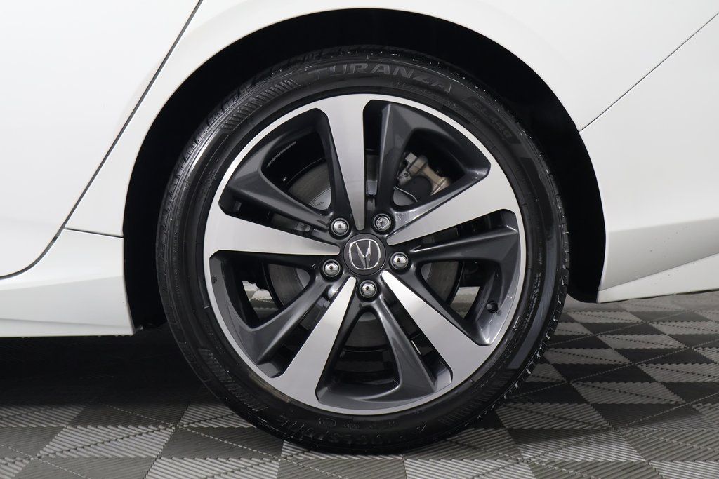 2025 Acura TLX Technology photo 8