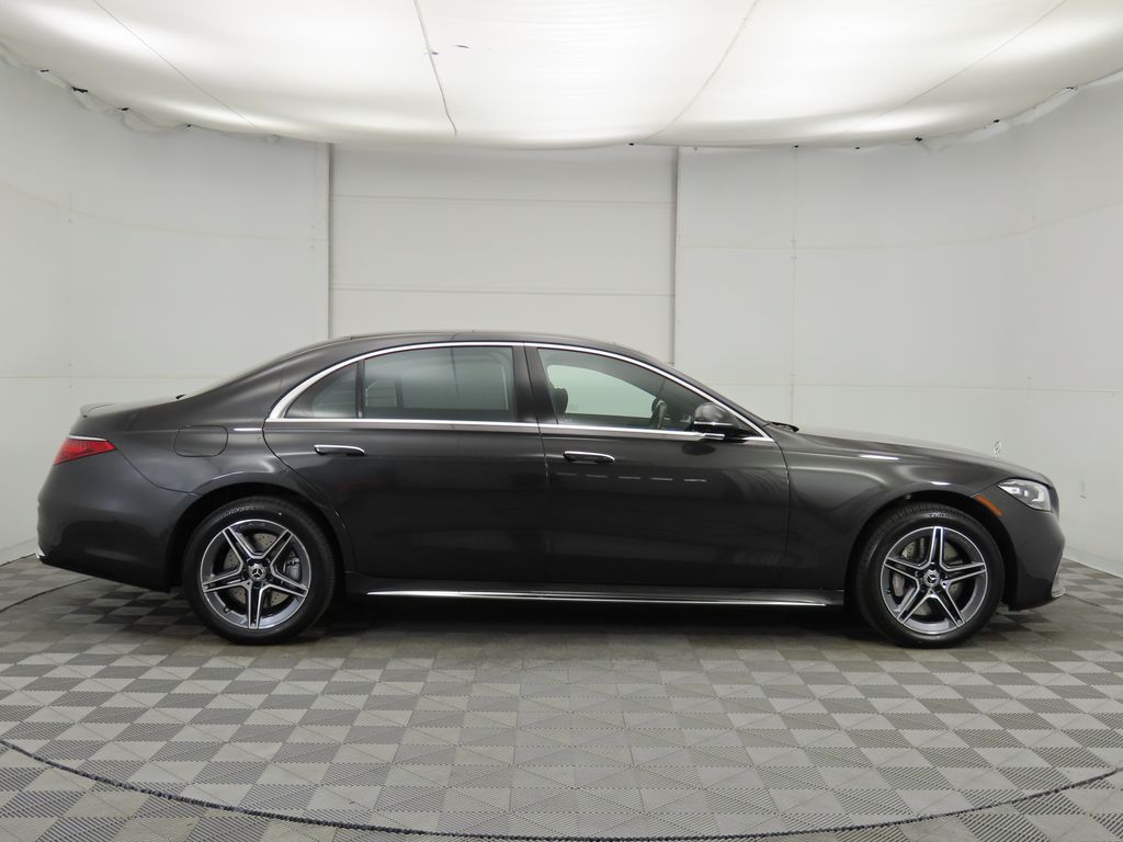 2026 Mercedes Benz S 580 4MATIC photo 4