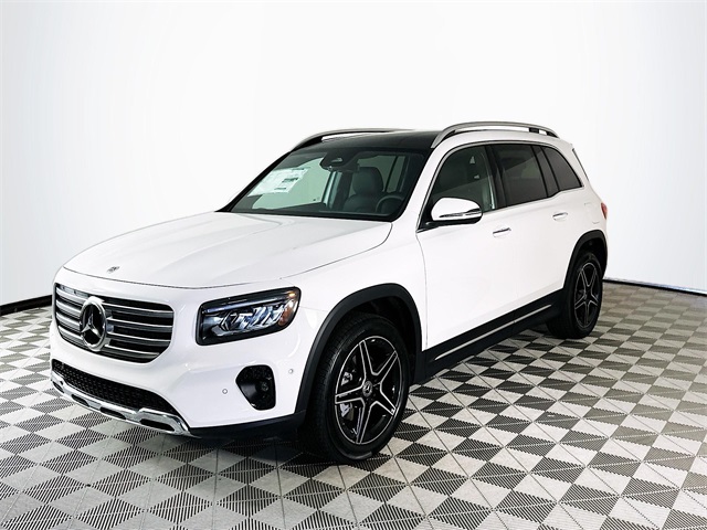 2026 Mercedes Benz GLB 250 photo 2