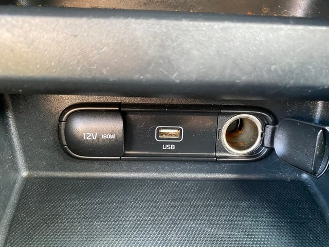 2022 Kia Seltos LX photo 13