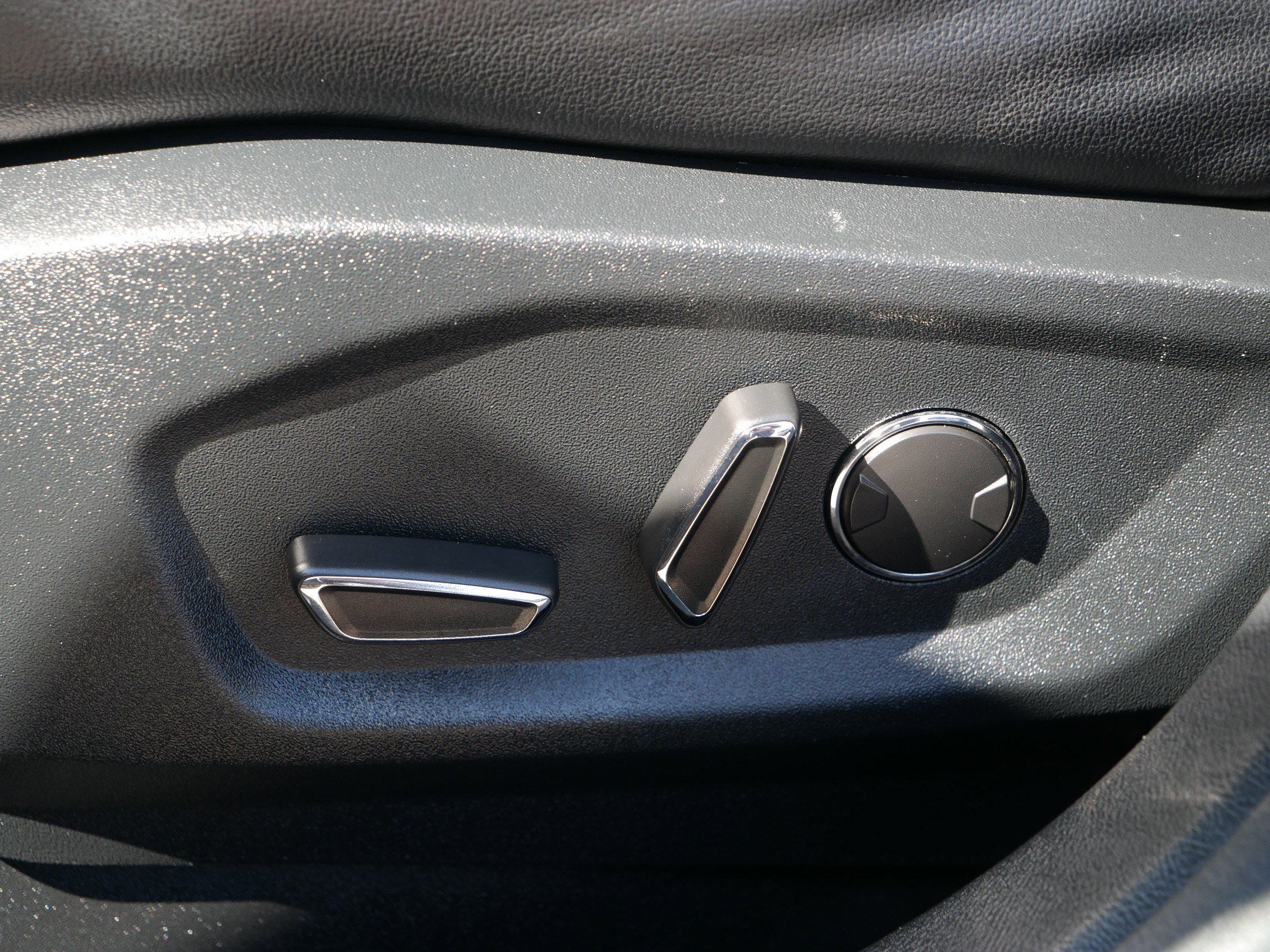 2019 Ford Edge Titanium photo 17