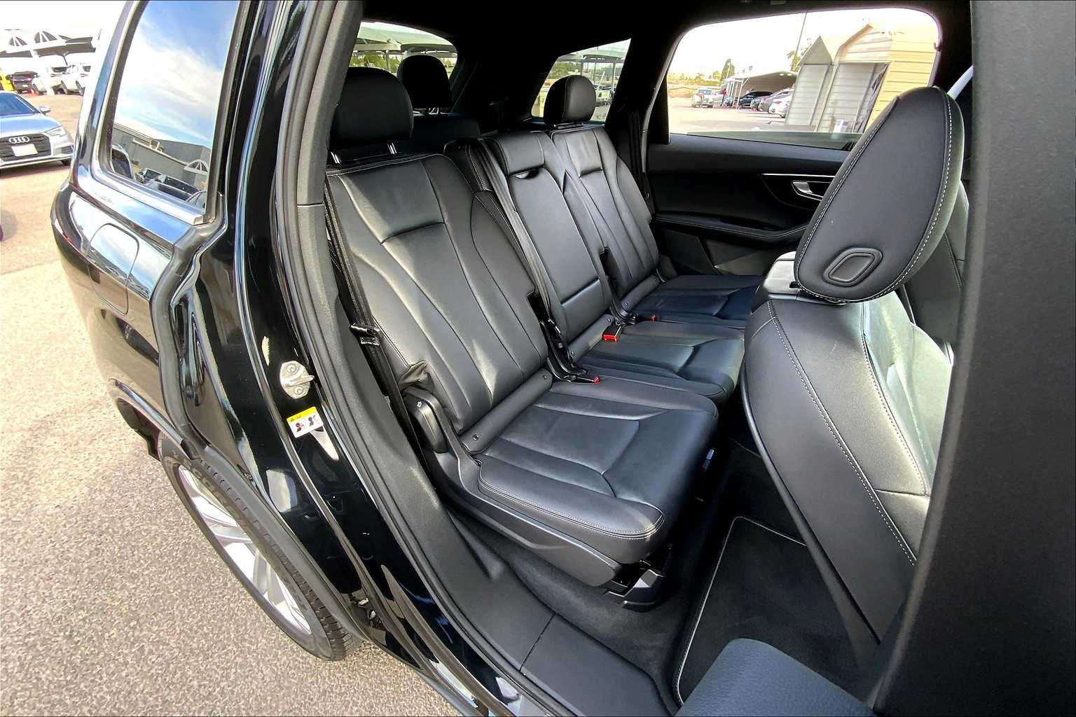 2025 Audi Q7 Premium Plus photo 16