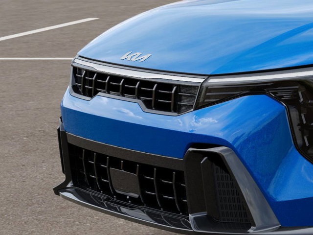 2025 Kia K4 GT-Line photo 13