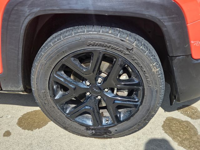 2018 Jeep Renegade Latitude North Edition photo 2