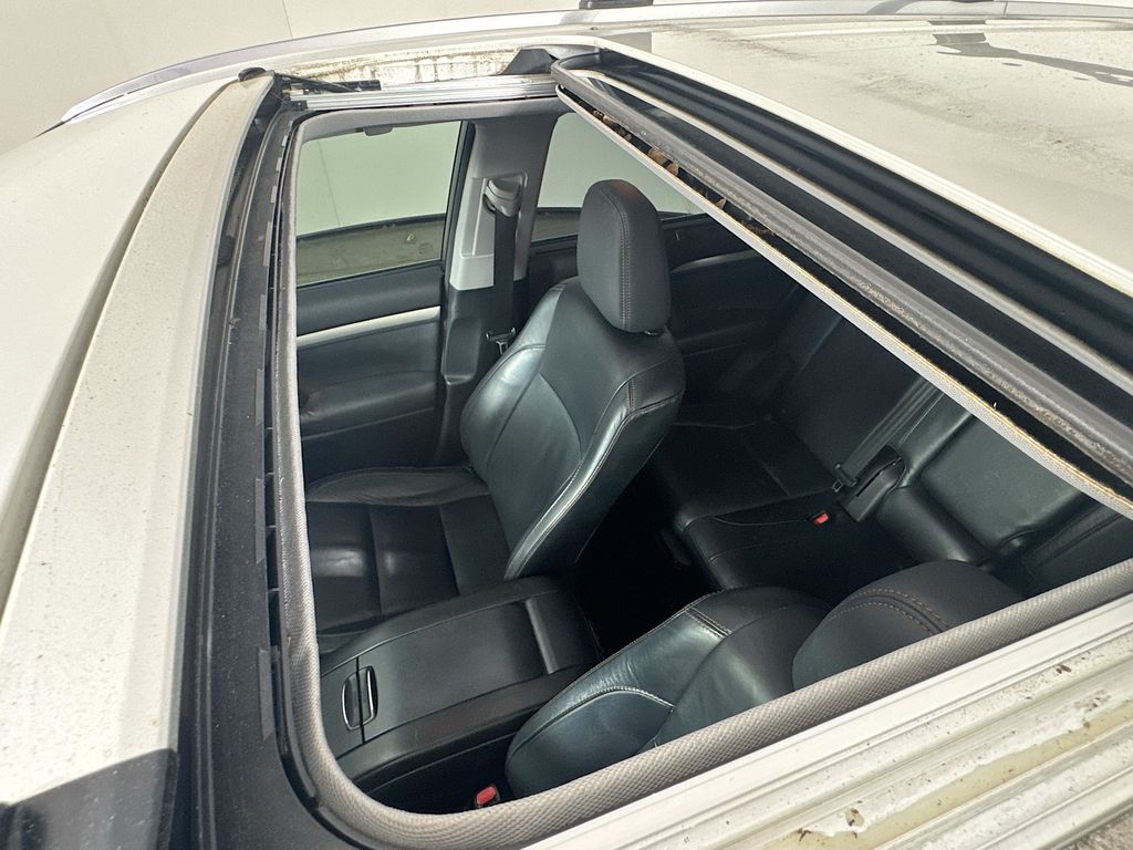 2015 Toyota Highlander Base Hybrid photo 21