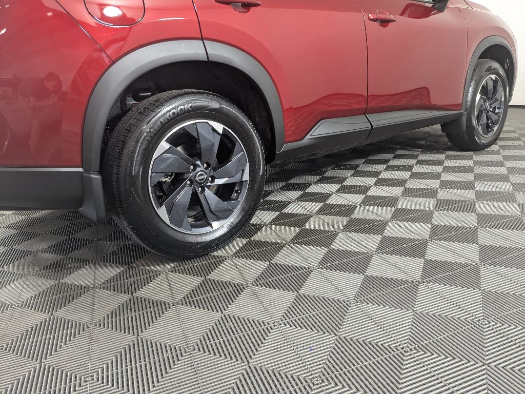2026 Nissan Rogue SV photo 7