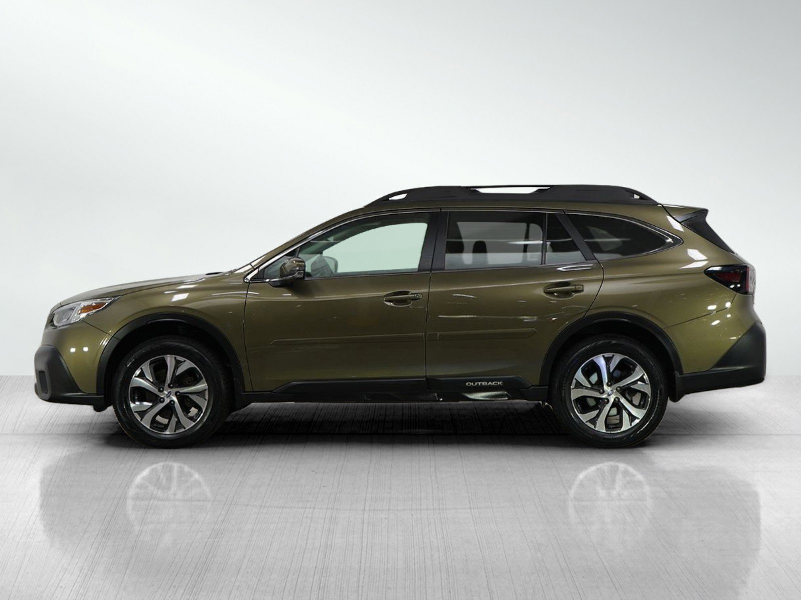 Used 2021 Subaru Outback Limited with VIN 4S4BTANC9M3128505 for sale in South Saint Paul, Minnesota