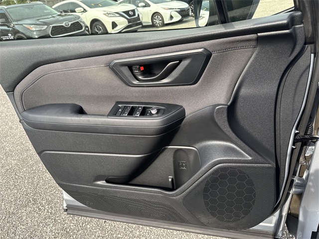 2025 Subaru Forester Premium photo 25