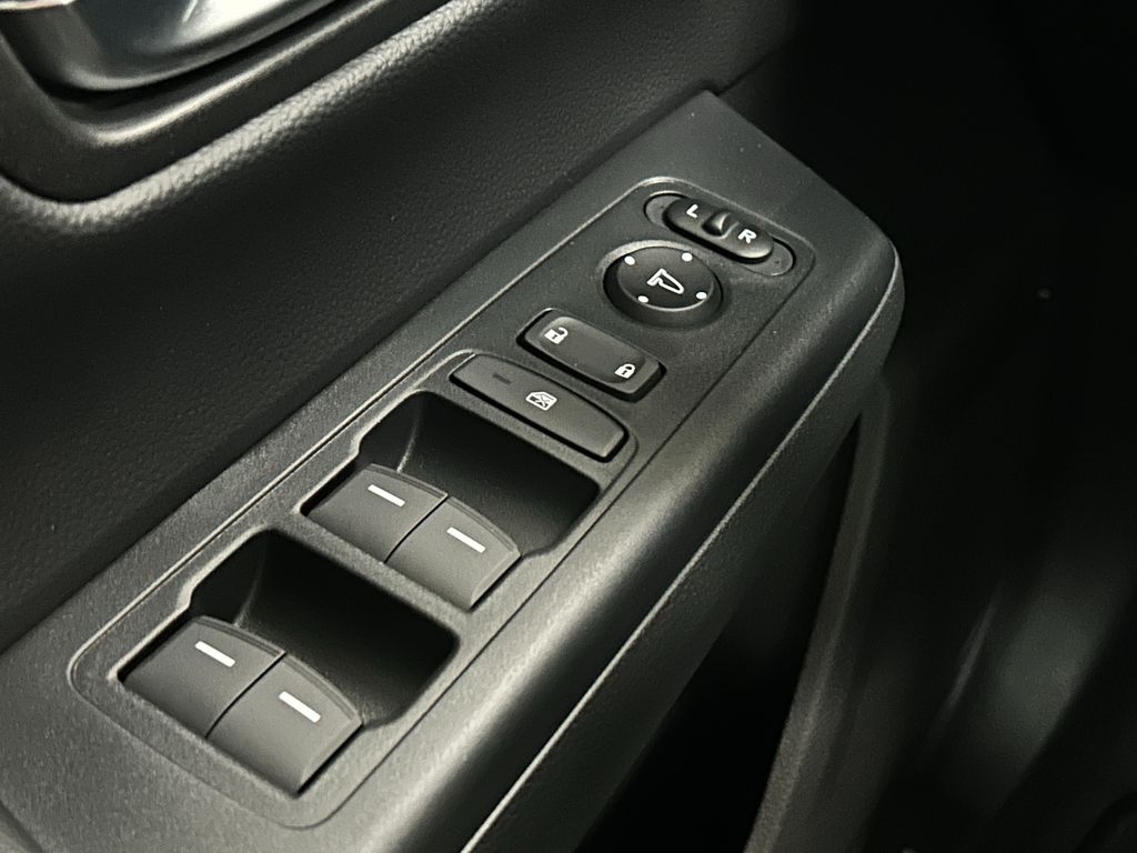 2026 Honda CR-V Hybrid Sport-L photo 12