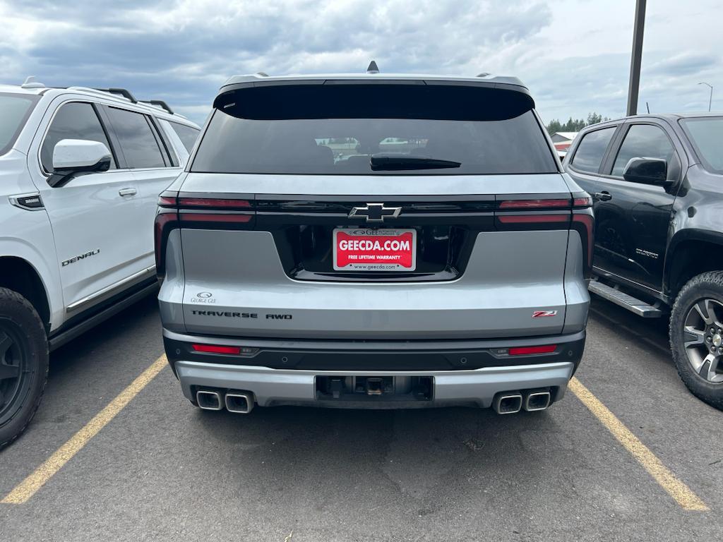 2024 Chevrolet Traverse Z71 photo 4