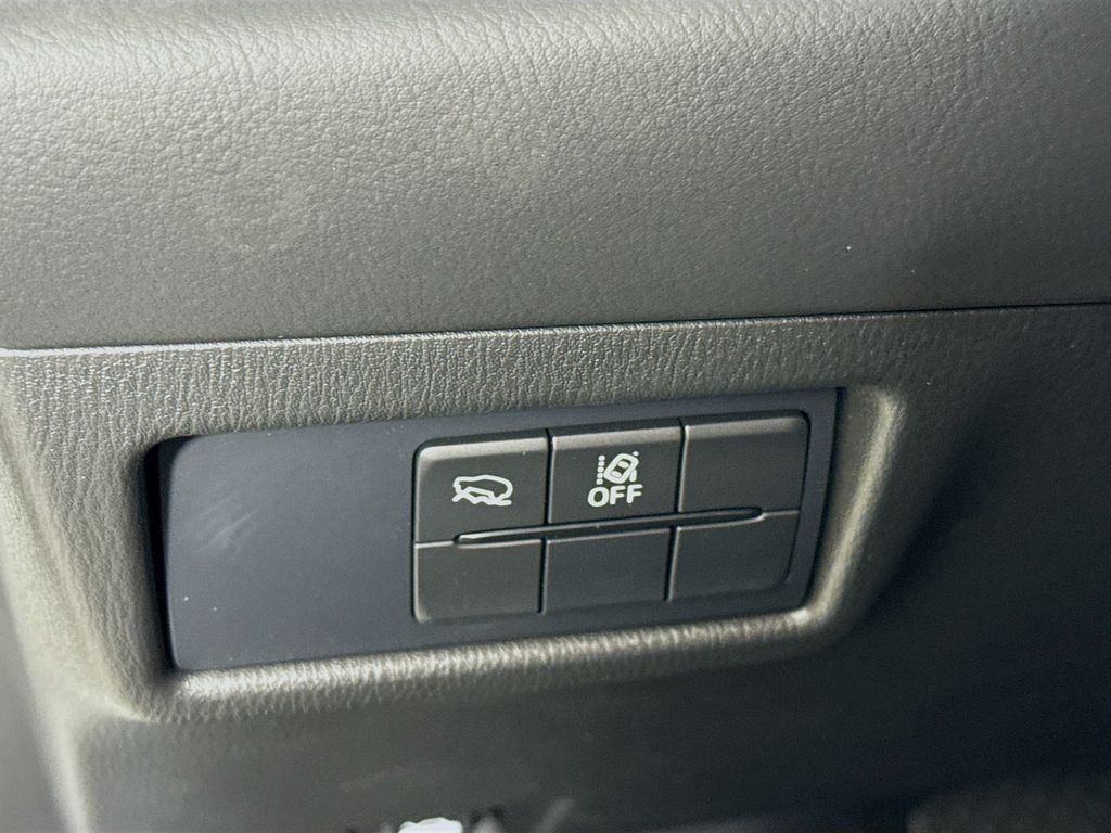 2025 Mazda CX-5 2.5 Select photo 8