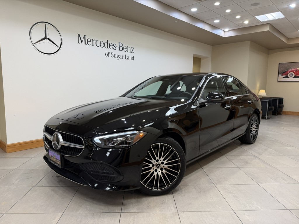 2025 Mercedes-Benz C-Class Sedan C 300's photo