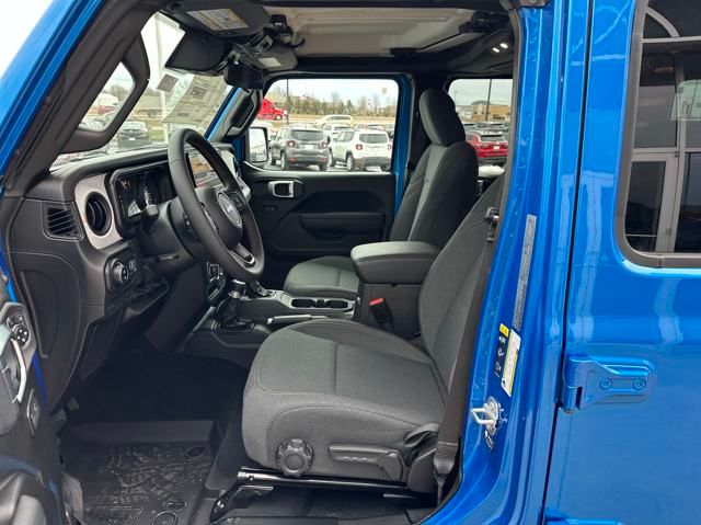 2025 Jeep Gladiator Sport S photo 9