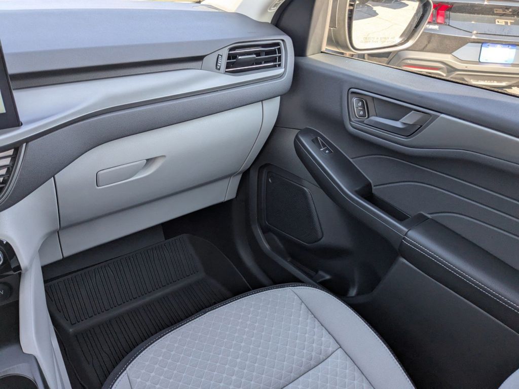 2025 Ford Escape Active photo 17