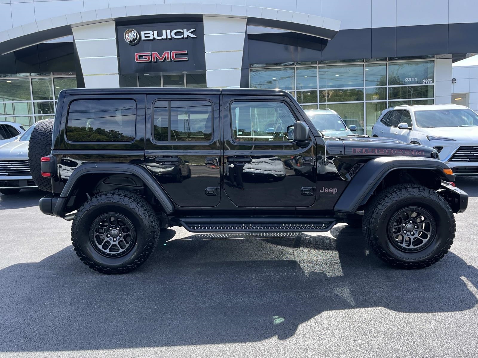 2022 Jeep Wrangler Unlimited Rubicon photo 2