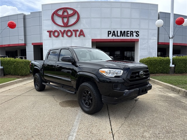 2023 Toyota Tacoma SR's photo