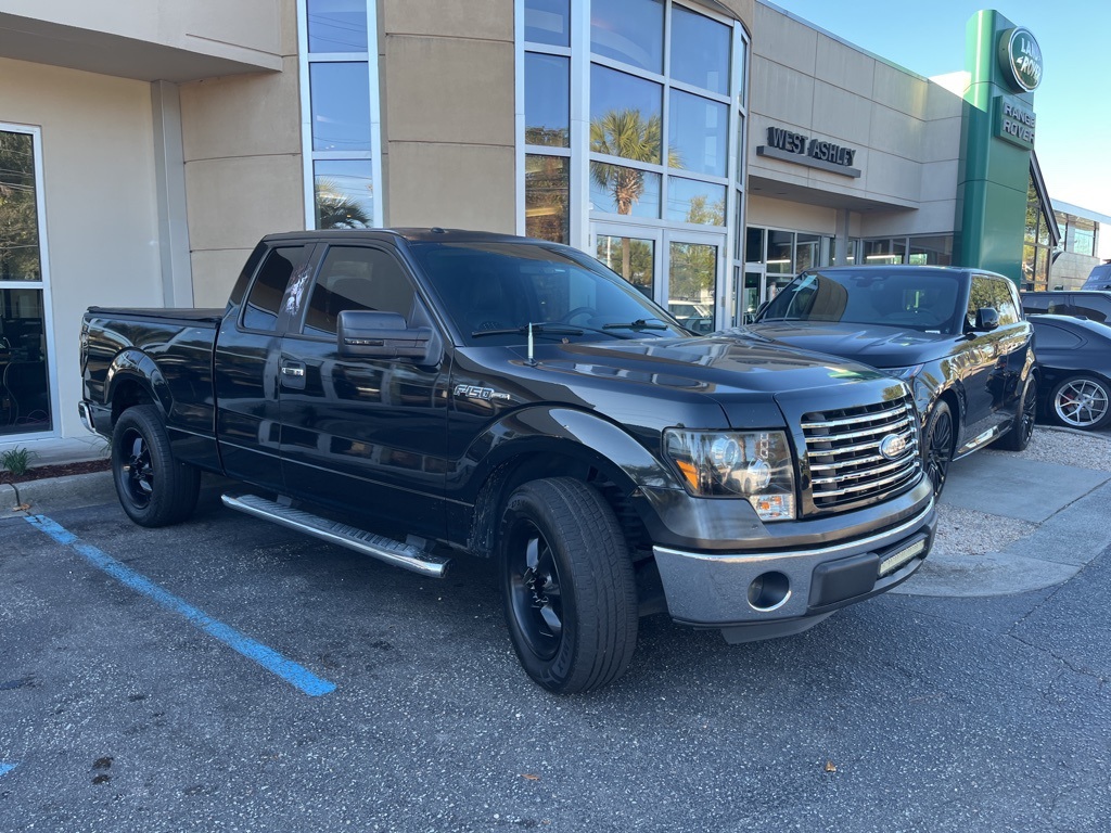 2013 Ford F-150 XLT photo 2
