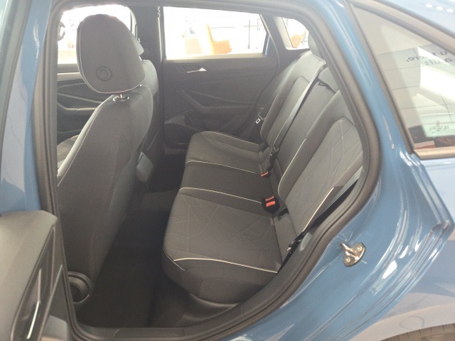 2025 Volkswagen Jetta Sport photo 13
