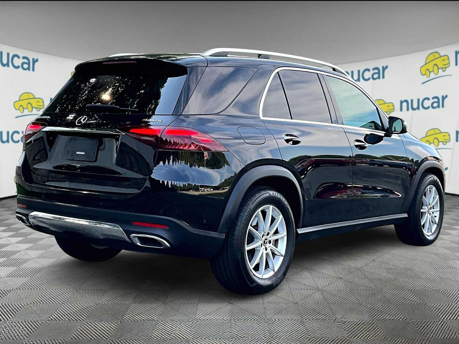 2024 Mercedes Benz GLE 450e photo 4