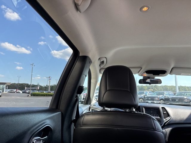 2019 Jeep Cherokee Latitude photo 31