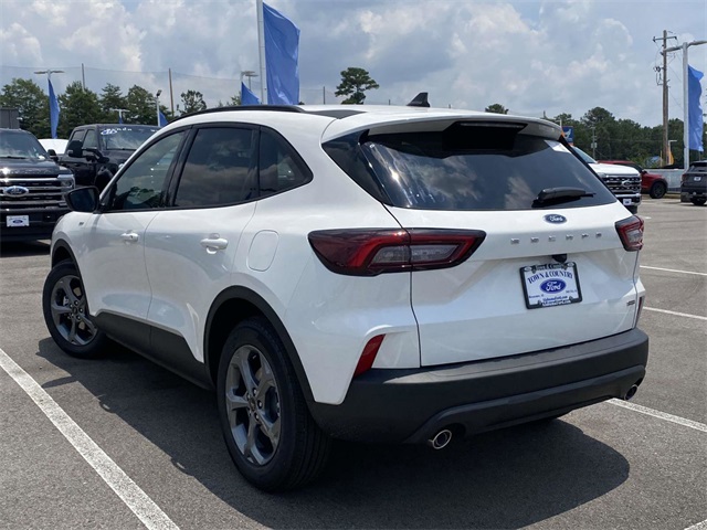 2025 Ford Escape Hybrid ST-Line photo 3