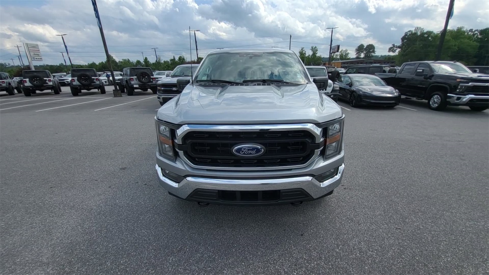 2023 Ford F-150 XLT photo 7
