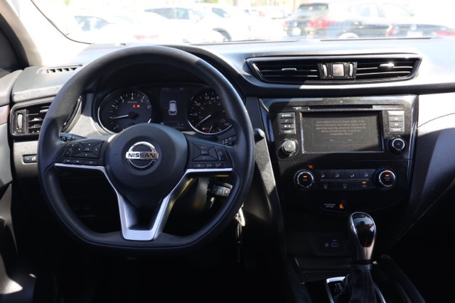 2022 Nissan Rogue Sport S photo 19