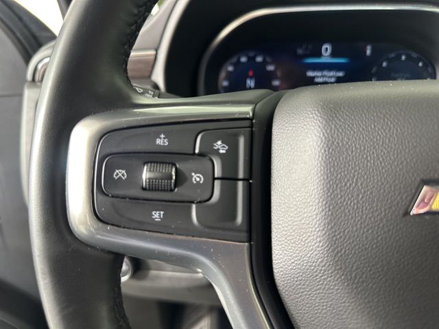 2023 Chevrolet Suburban LT photo 10