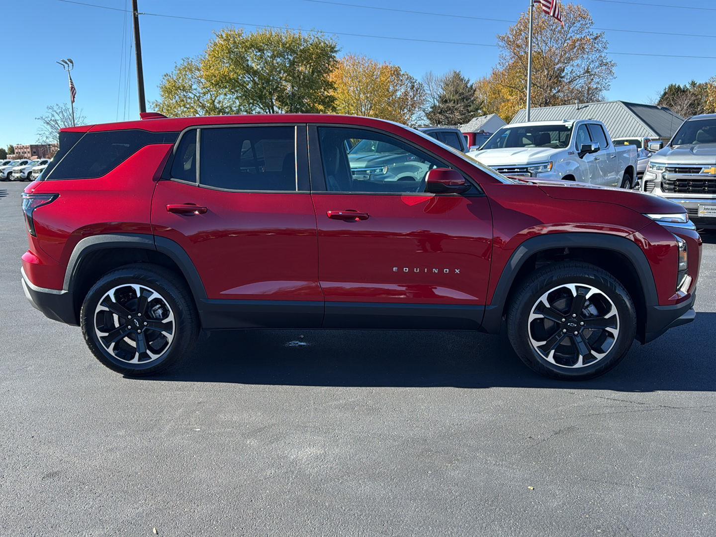 2026 Chevrolet Equinox LT photo 3
