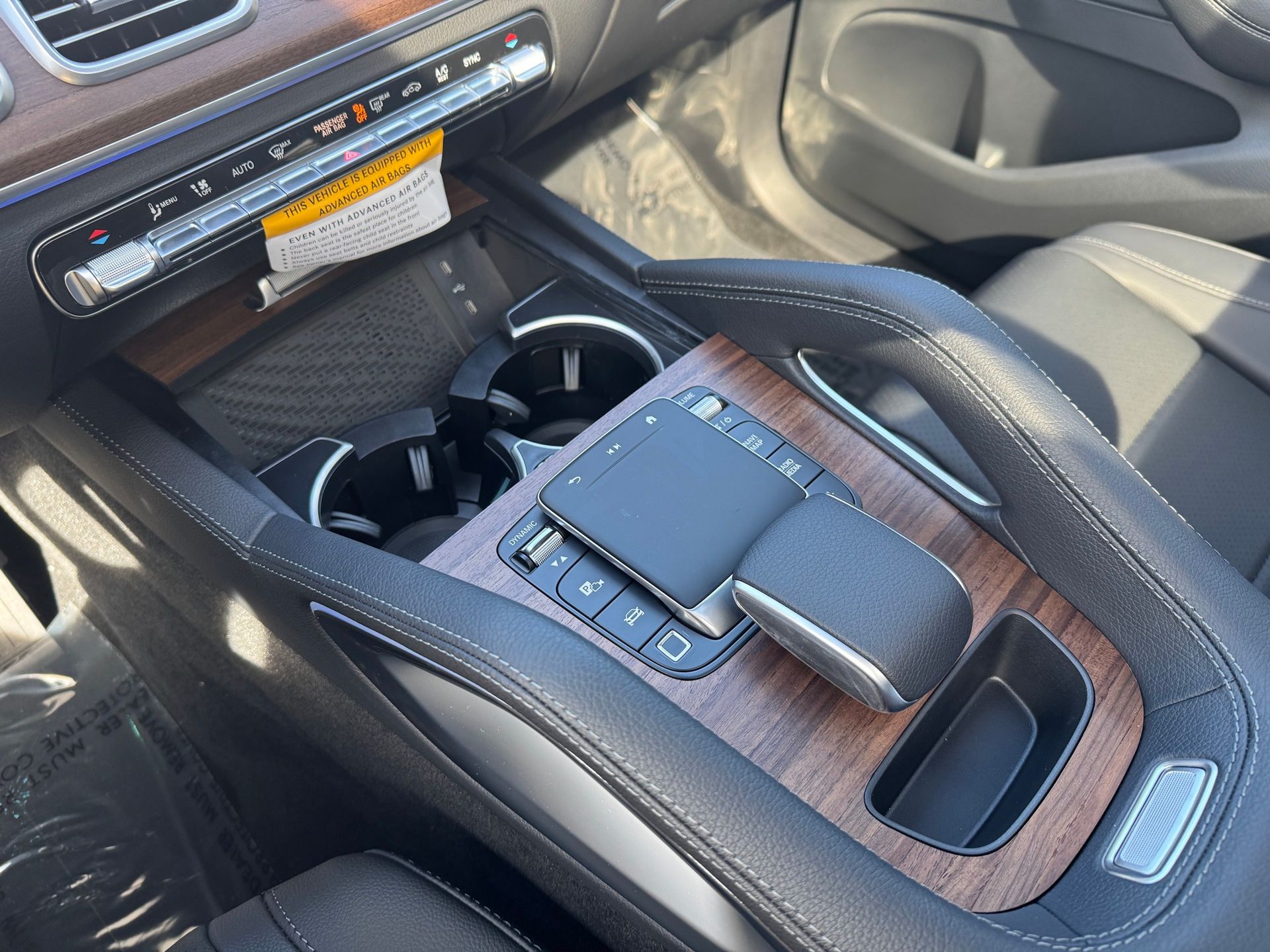 2026 Mercedes Benz GLE 450 4MATIC photo 12