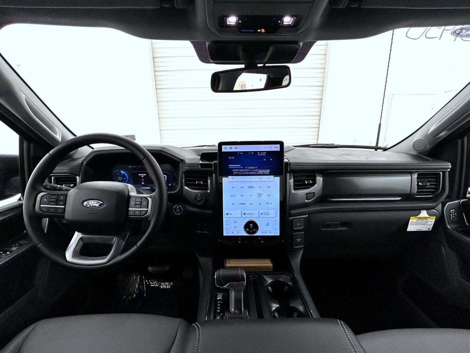 2025 Ford F-150 Lightning photo 11