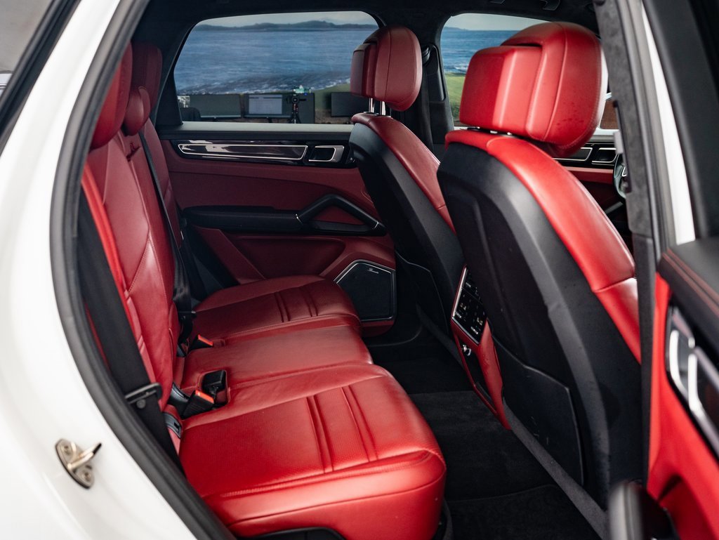 2022 Porsche Cayenne GTS photo 33