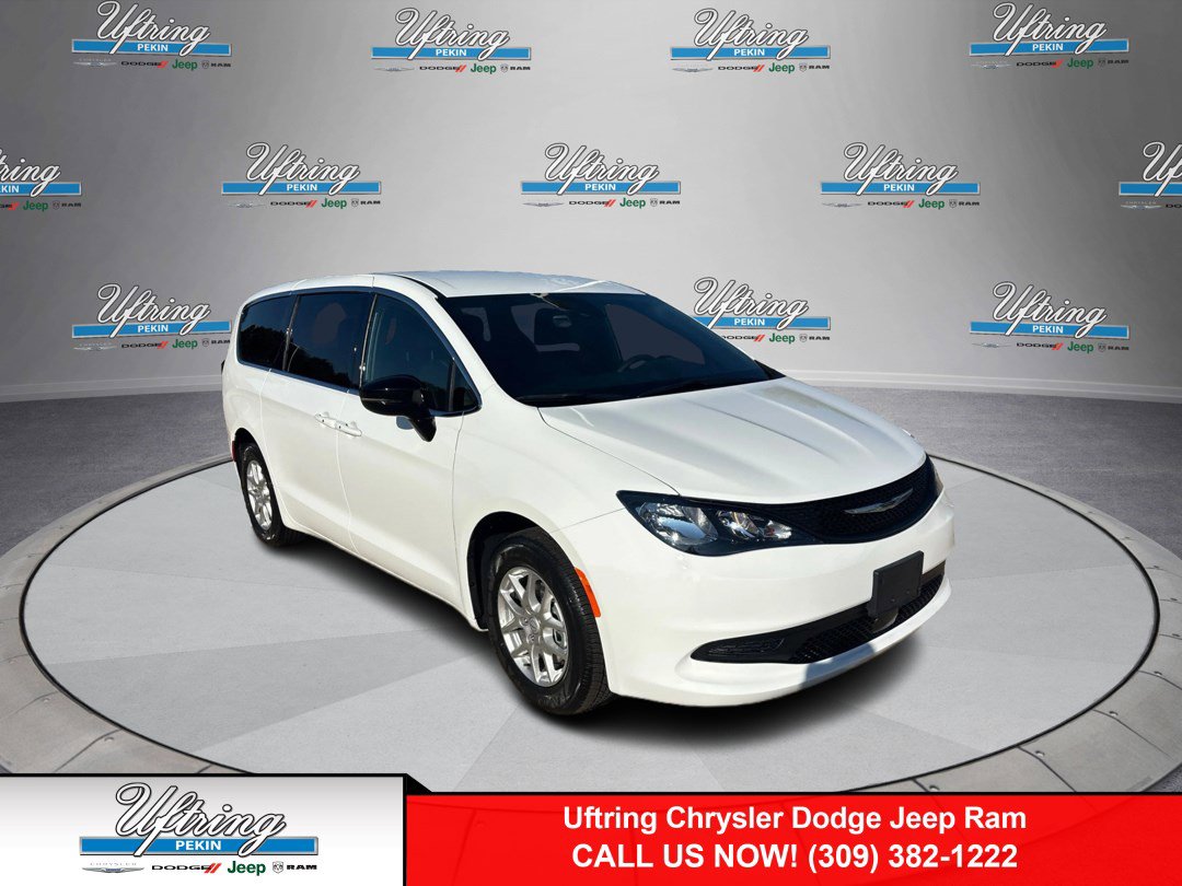 2026 Chrysler Voyager LX's photo