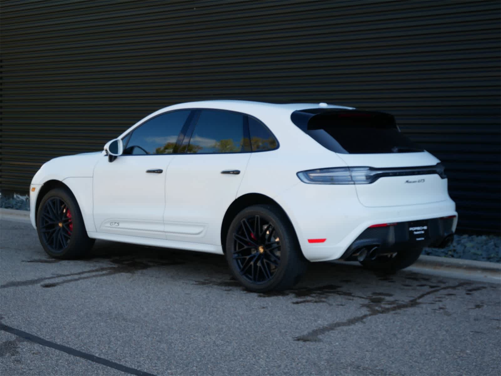 2023 Porsche Macan GTS photo 3