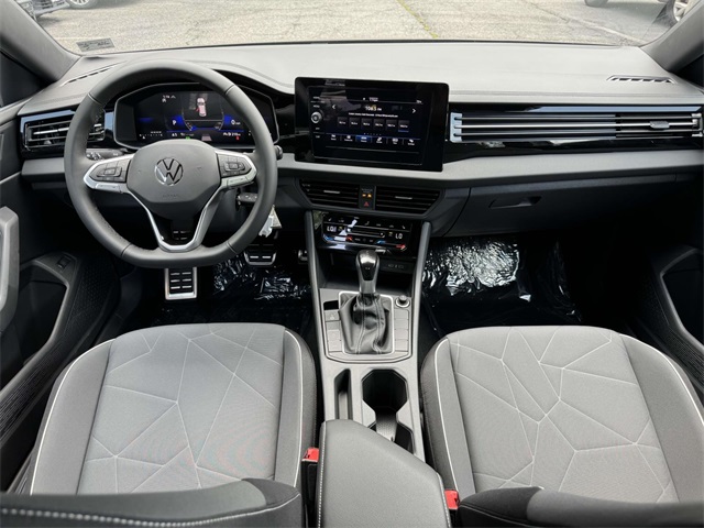 2025 Volkswagen Jetta 1.5T Sport photo 13