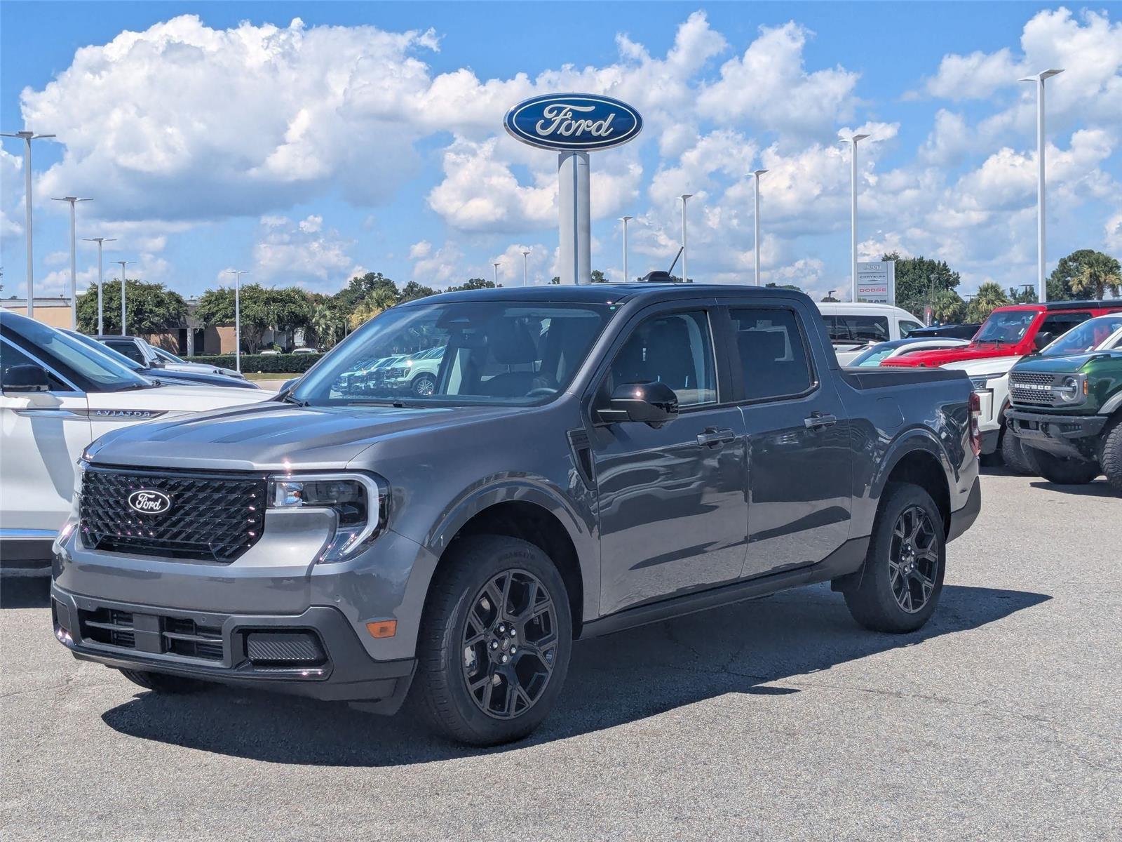 2025 Ford Maverick Lariat's photo