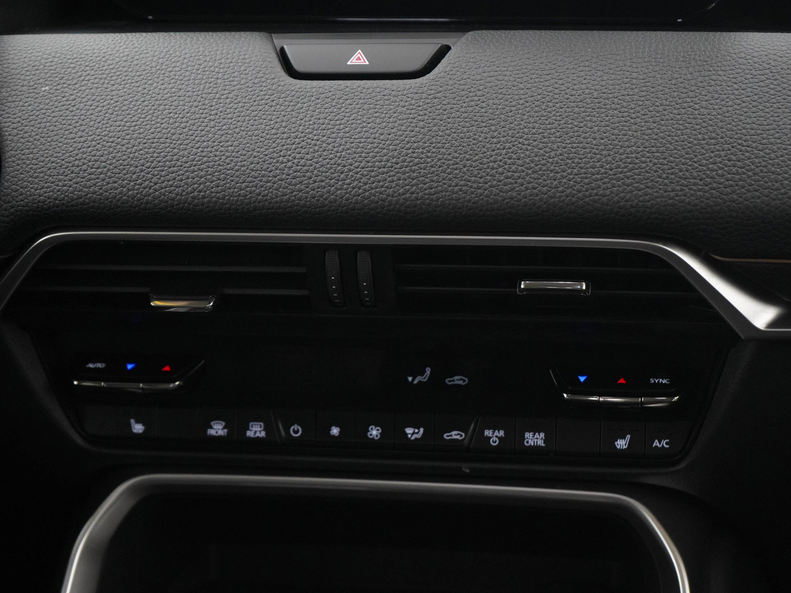 2024 Mazda CX-90 Preferred photo 15