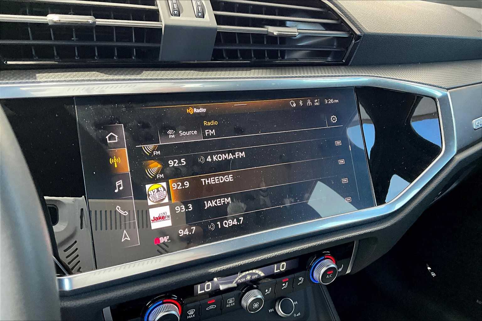 2023 Audi Q3 S line Premium Plus photo 28
