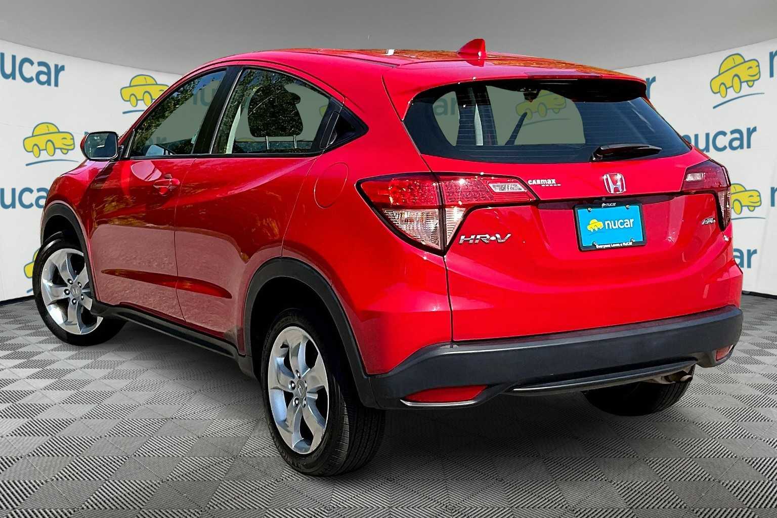 2016 Honda HR-V LX photo 4