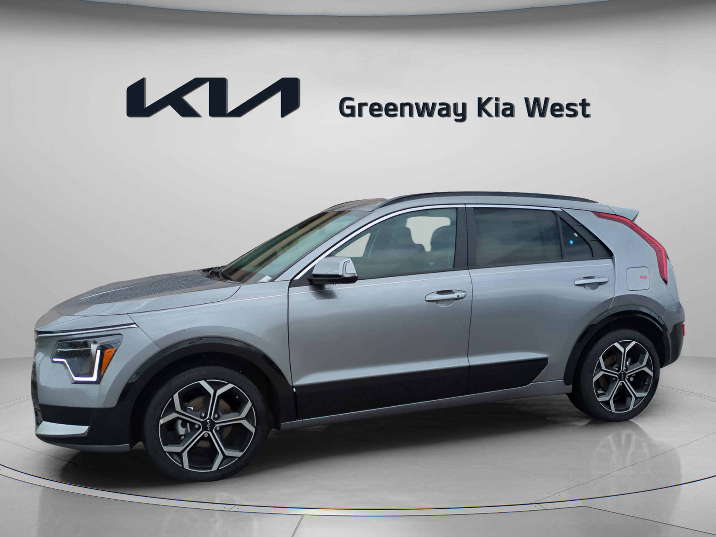 2025 Kia Niro EX Touring photo 3