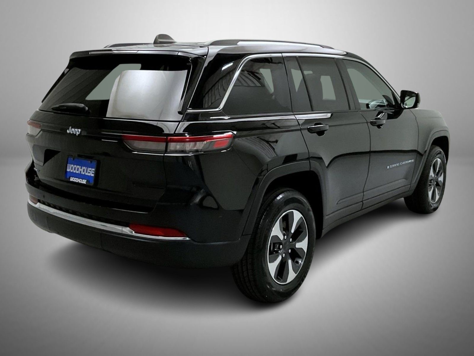 2023 Jeep Cherokee 4xe photo 3
